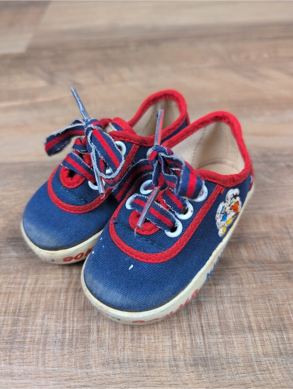 RARE Vintage Disney Pals Mickey Mouse Minnie Sneakers Tennis Shoes Size 3.5